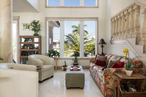 Living - 5 Ocean E, Marathon, FL 33050 photo 1 of 7