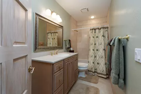 Bath - 5 Ocean E, Marathon, FL 33050 photo 5 of 5