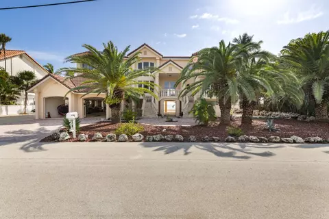 Exterior - 5 Ocean E, Marathon, FL 33050 photo 11 of 17