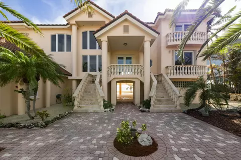 Exterior - 5 Ocean E, Marathon, FL 33050 photo 3 of 17