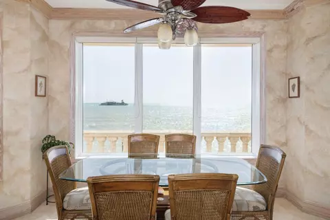 Dining - 5 Ocean E, Marathon, FL 33050 photo 3 of 3
