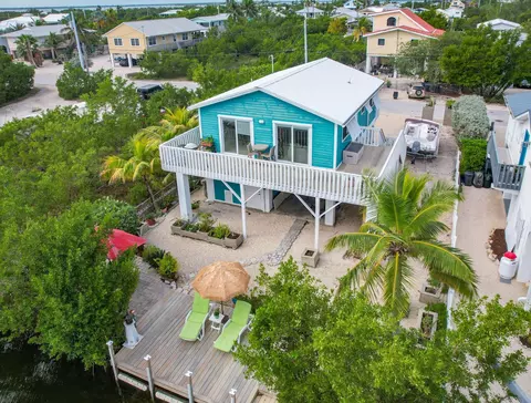 3687 Gulfstream St, Big Pine Key, FL 33043