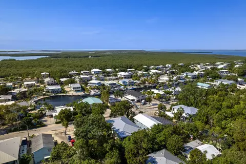 View/Area - 774 Bostwick Dr, Key Largo, FL 33037 photo 4 of 14