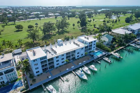 1115 Sombrero Blvd #306B, Marathon, FL 33050