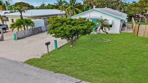 187 Hibiscus St, Tavernier, FL 33070