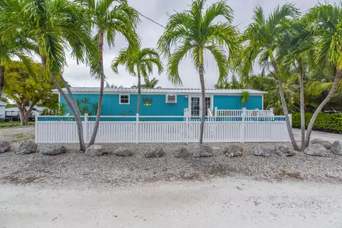 120 Freedom Ln, Big Pine Key, FL 33043