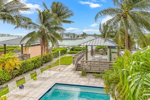 240 Pescayo Ave, Marathon, FL 33050