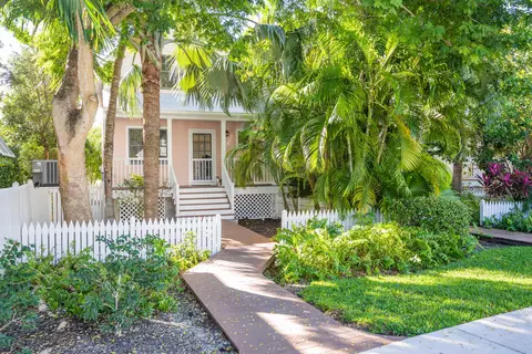 9 Kestral Way, Key West, FL 33040