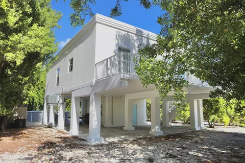1007 Snapper Ln, Key Largo, FL 33037 photo 2