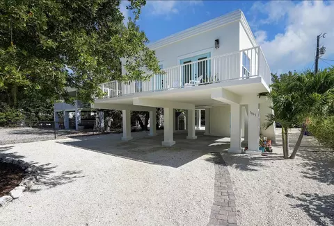 1007 Snapper Ln, Key Largo, FL 33037
