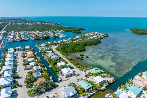 View/Area - 201 B David Ln, Marathon, FL 33050 photo 8 of 10