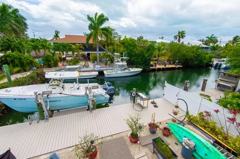 View/Area - 201 B David Ln, Marathon, FL 33050 photo 2 of 10
