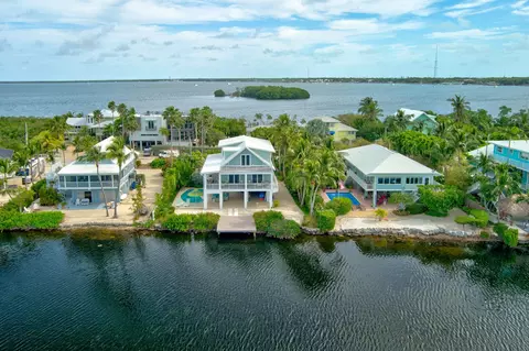 44 Mutiny Pl, Key Largo, FL 33037