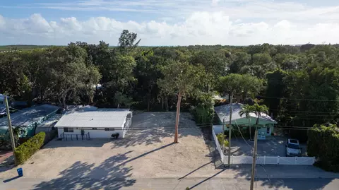 236 Lignumvitae Dr, Key Largo, FL 33037 photo 4