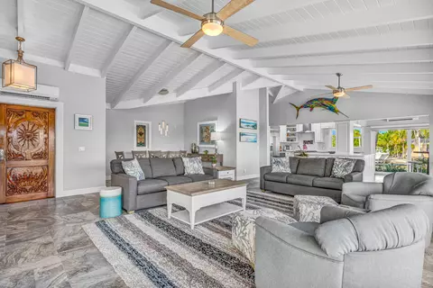 Living - 783 Pattison Dr, Cudjoe Key, FL 33042 photo 2 of 9