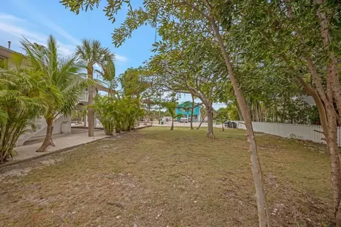 3915 Gordon Rd, Big Pine Key, FL 33043 photo 11