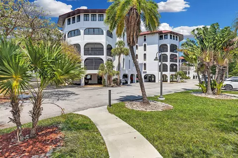 2000 Overseas Hwy #G33, Marathon, FL 33050