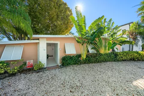 218 S Coconut Palm Blvd, Tavernier, FL 33070