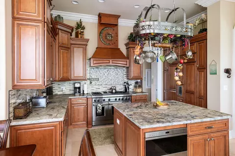 Kitchen - 8 Ocean E, Marathon, FL 33050 photo 2 of 4