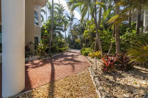Exterior - 8 Ocean E, Marathon, FL 33050 photo 22 of 26