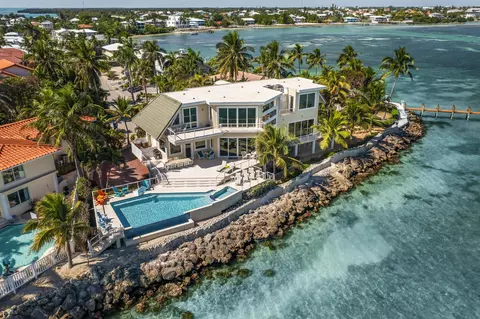 View/Area - 8 Ocean E, Marathon, FL 33050 photo 3 of 33