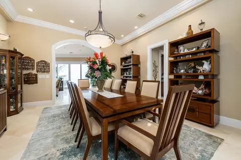 Dining - 8 Ocean E, Marathon, FL 33050 photo 1 of 3