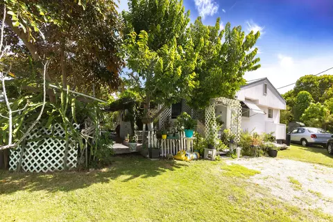 17 Flipper Rd, Key West, FL 33040 photo 2