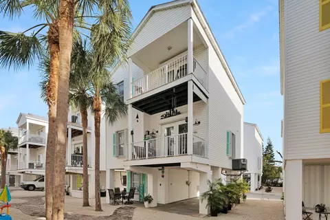 Exterior - 333 25th St, Marathon, FL 33050 photo 1 of 8