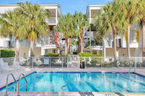 Exterior - 333 25th St, Marathon, FL 33050 photo 8 of 8