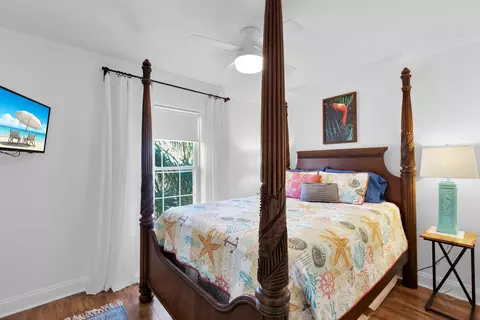 Bedroom - 333 25th St, Marathon, FL 33050 photo 4 of 5