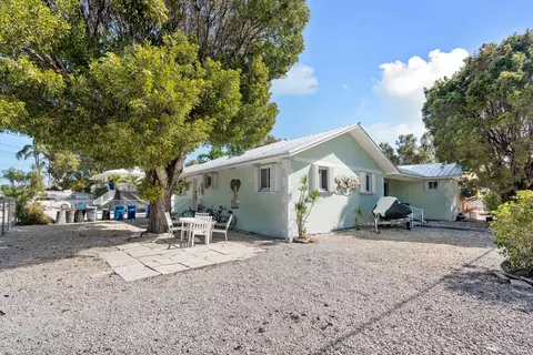 101 Marina Ave, Key Largo, FL 33037