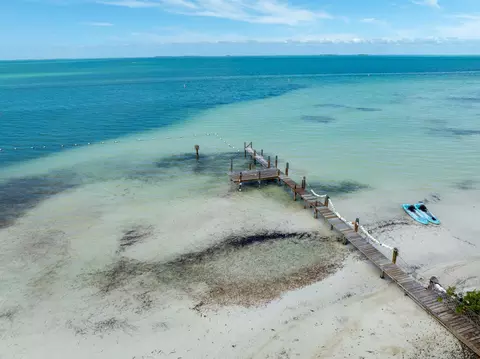 View/Area - 218 Gulfview Dr, Islamorada, FL 33036 photo 18 of 19