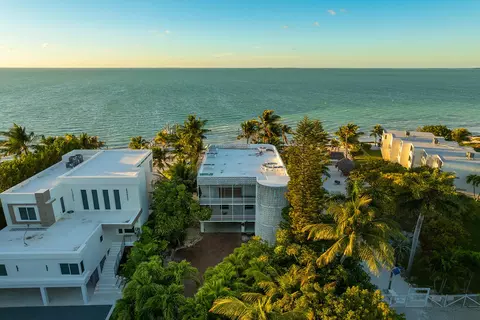 View/Area - 218 Gulfview Dr, Islamorada, FL 33036 photo 9 of 19