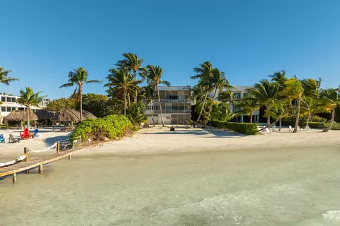 View/Area - 218 Gulfview Dr, Islamorada, FL 33036 photo 8 of 19
