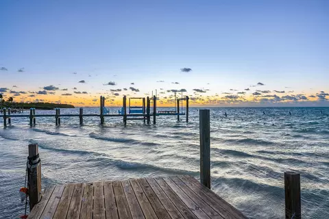 View/Area - 218 Gulfview Dr, Islamorada, FL 33036 photo 4 of 19