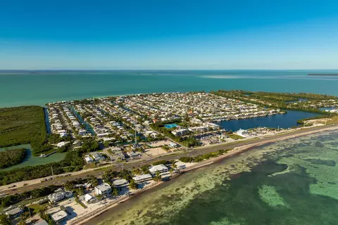 View/Area - 218 Gulfview Dr, Islamorada, FL 33036 photo 12 of 19