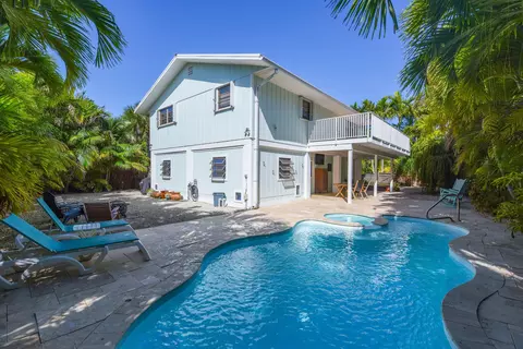 22774 Cudjoe Dr, Cudjoe Key, FL 33042