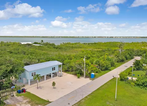 28229 Julia Ave, Little Torch Key, FL 33042