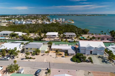 864 100th Street Ocean, Marathon, FL 33050