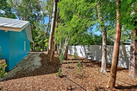 Exterior - 461 Barracuda Blvd, Key Largo, FL 33037 photo 5 of 9