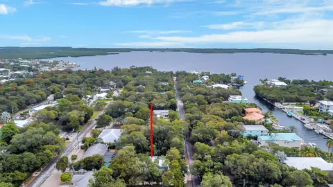 View/Area - 461 Barracuda Blvd, Key Largo, FL 33037 photo 10 of 12
