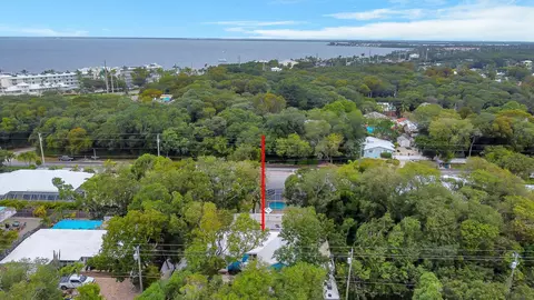 View/Area - 461 Barracuda Blvd, Key Largo, FL 33037 photo 2 of 12