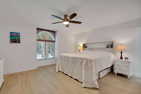 Bedroom - 461 Barracuda Blvd, Key Largo, FL 33037 photo 1 of 6