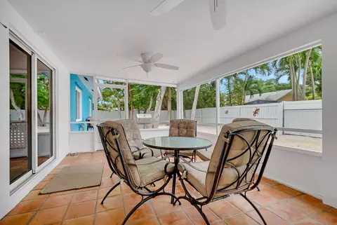 Exterior - 461 Barracuda Blvd, Key Largo, FL 33037 photo 6 of 9