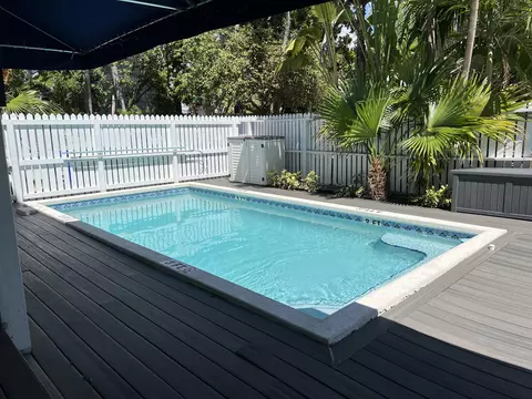 906 Truman Ave #3, Key West, FL 33040