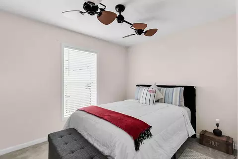 Bedroom - 335 25th St #335, Marathon, FL 33050 photo 4 of 7
