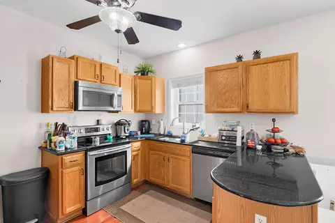 Kitchen - 335 25th St #335, Marathon, FL 33050 photo 1 of 2
