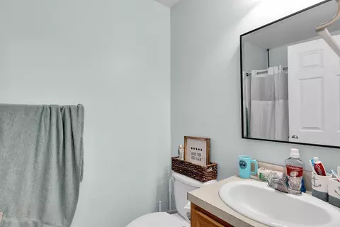 Bath - 335 25th St #335, Marathon, FL 33050 photo 2 of 4