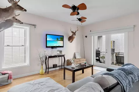 Living - 335 25th St #335, Marathon, FL 33050 photo 1 of 2