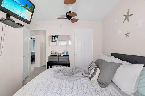 Bedroom - 335 25th St #335, Marathon, FL 33050 photo 6 of 7